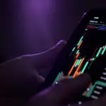 Bitcoin koers op 'kritiek punt' na mega-transacties: dit zit erachter