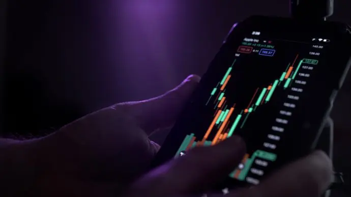 Bitcoin koers op 'kritiek punt' na mega-transacties: dit zit erachter