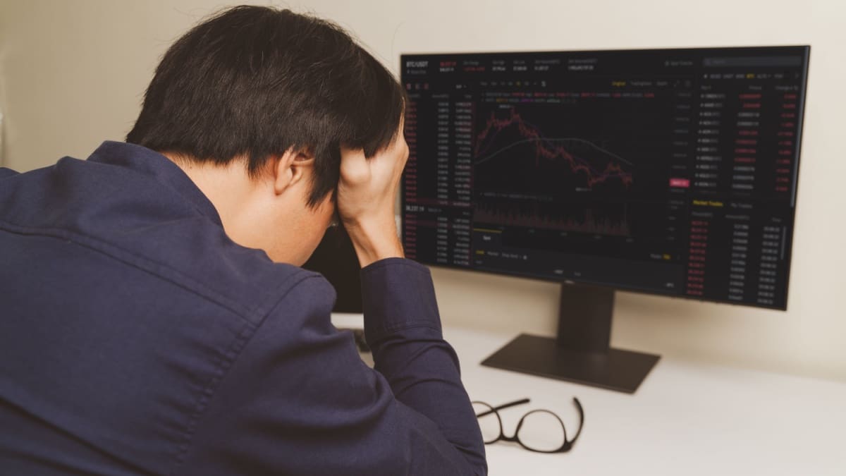 E&eacute;n hack, totale ravage: deze 5 cryptomunten gingen met 90%+ onderuit