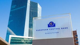 Een afbeelding van de europese centrale bank (ECB) die de euro economische regio financieel beheert