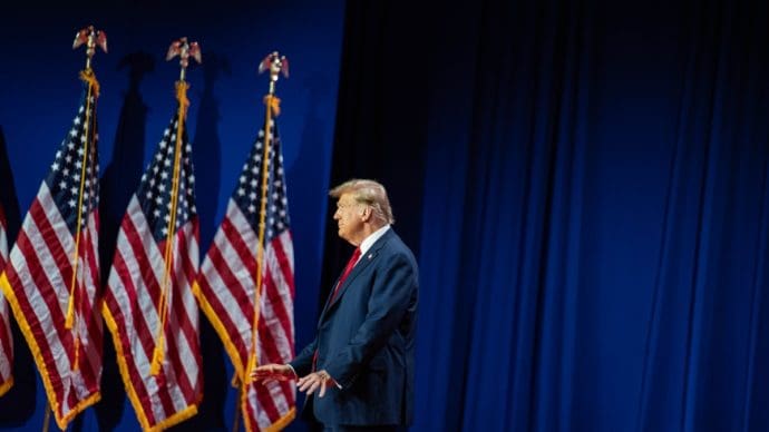 Bitcoin koers crasht 5% - markt reageert op Trumps nieuwe heffingen