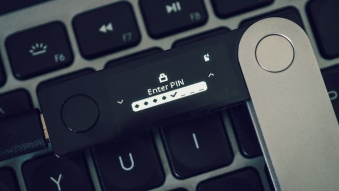 Klantgegevens op straat na lek bij partner van crypto wallet-maker