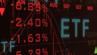 Cryptofondsen bloeden al weken, maar twee cryptomunten trotseren de storm