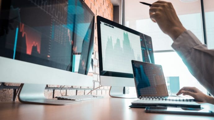 Onderzoek wijst op bedreiging van snelgroeiende AI voor de economie