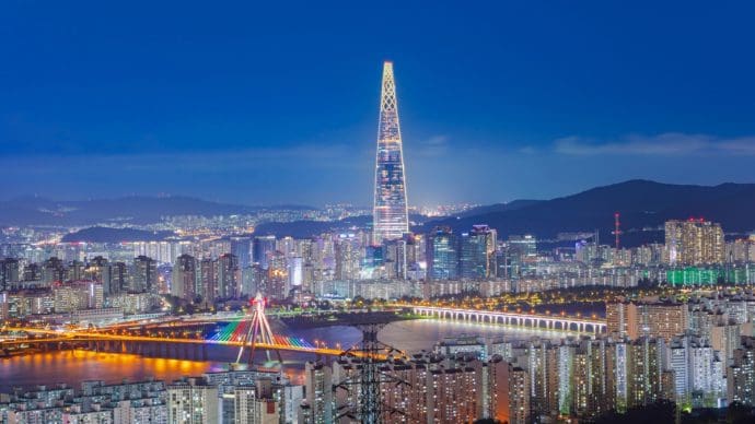 De skyline van Seoul in Zuid Korea