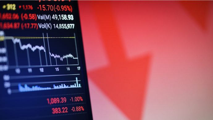 Een afbeelding met marktdata en een rode pijl die een crash impliceert