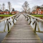Een afbeelding van een brug in Delfzijl, Groningen, Nederland