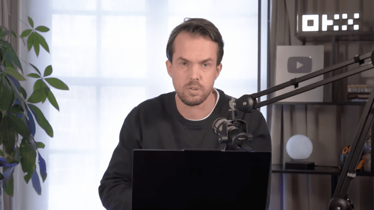 Michael van de Poppe in zijn video over AI crypto