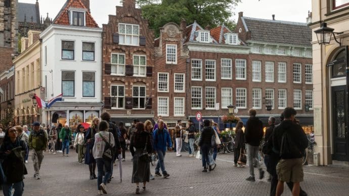 Rabobank verwacht hogere huizenprijzen, crypto populair voor vermogensopbouw