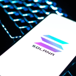 Solana-logo op mobiel