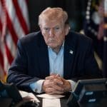 President Donald Trump houdt operatie Epic Fury in de gaten