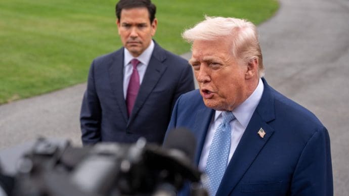 Trump en Rubio spreken pers toe