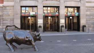 Nederlandse aandelen schieten omhoog na staakt-het-vuren - Shell kleurt dieprood