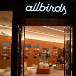 Sneakermerk wordt AI-bedrijf, koers explodeert direct met 900%