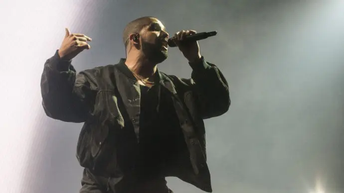 Een afbeelding van de beroemde rapper Drake