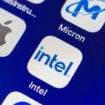 Een afbeelding van de logo's van Apple en Intel