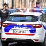 Een afbeelding van een politie auto in Frankrijk