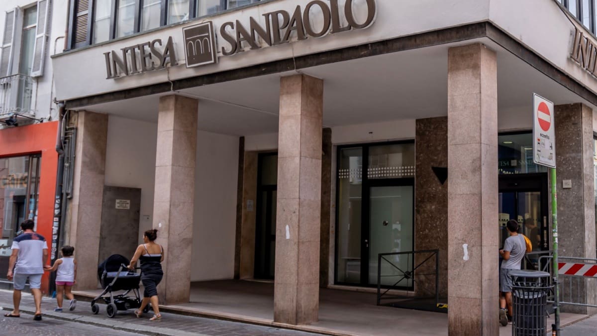Foto-van-Italiaanse-bank-Intesa-SanPaolo