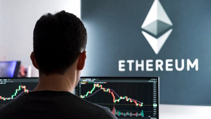 Ethereum op cruciaal niveau: analist Sjuul waarschuwt voor grote beweging
