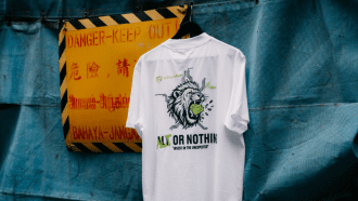 Nederlands kledingmerk lanceert crypto-collectie met influencer