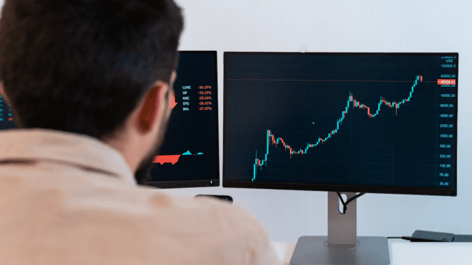 man-handelt-in-crypto