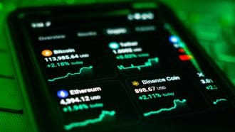 Een afbeelding van crypto koersen waaronder bitcoin, ethereum en BNB