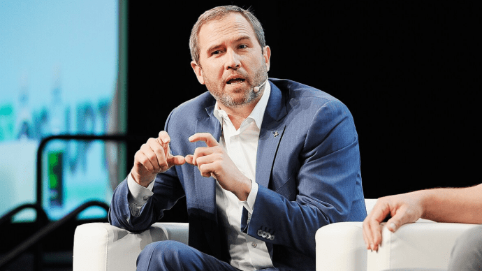 Ripple-baas haalt uit naar Jamie Dimon: ‘Hij beschermt zijn miljardenwinsten’