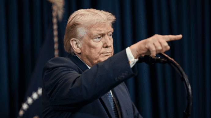 Trump zet handel met Europa opnieuw onder druk met dreigementen